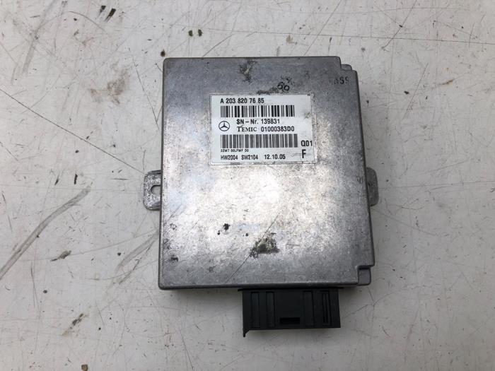 Used Computer, miscellaneous Mercedes C (W203) 2.5 C-230 V6 24V Price € 40,95 Margin scheme offered by Wessel Parts & Service B.V.