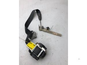 Used Seatbelt tensioner, left Nissan Micra (K14) 1.0 IG-T 100 Price on request offered by Autobedrijf G.H. Wessel B.V.