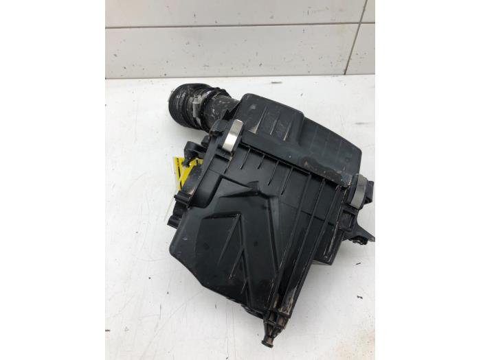 Air box from a Nissan Micra (K14) 1.0 IG-T 100 2019