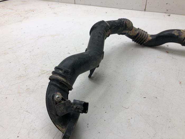 Intercooler Rohr van een Nissan Micra (K14) 1.0 IG-T 100 2019