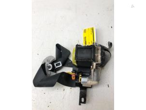 Used Seatbelt tensioner, right Kia Stonic (YB) 1.0i T-GDi 12V Price on request offered by Autobedrijf G.H. Wessel B.V.
