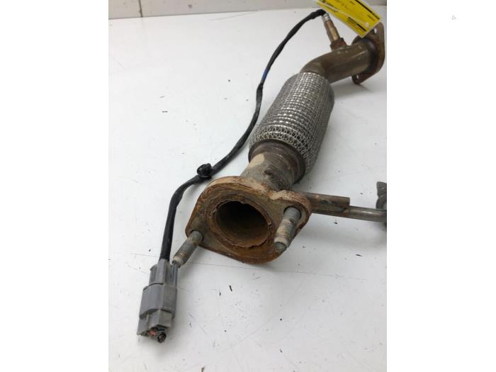 Exhaust front section from a Kia Stonic (YB) 1.0i T-GDi 12V 2018