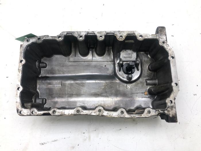 Used Sump Volkswagen Scirocco (137/13AD) 2.0 TDI 16V Price € 51,45 Margin scheme offered by Wessel Parts & Service B.V.
