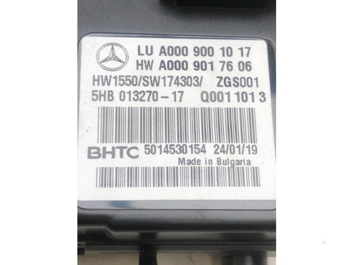 Module climatronic d'un Mercedes-Benz E (W213) E-220d 2.0 Turbo 16V 2019