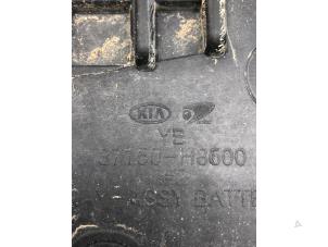 Used Battery box Kia Stonic (YB) 1.0i T-GDi 12V Price € 39,00 Margin scheme offered by Autobedrijf G.H. Wessel B.V.