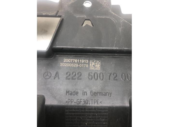 Begagnade Lufttratt Mercedes S (222.0/222.1) 3.0 S-400d 4-Matic Pris € 183,75 Marginaltabell erbjuds av Wessel Parts & Service B.V.