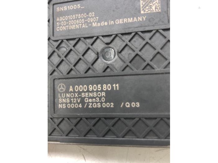 Usados Sensor Nox Mercedes S (222.0/222.1) 3.0 S-400d 4-Matic Precio € 208,95 Norma de margen ofrecido por Wessel Parts & Service B.V.