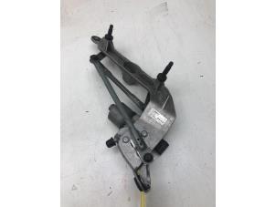 Used Front wiper motor Renault Zoé (AG) R135 Price € 79,00 Margin scheme offered by Autobedrijf G.H. Wessel B.V.