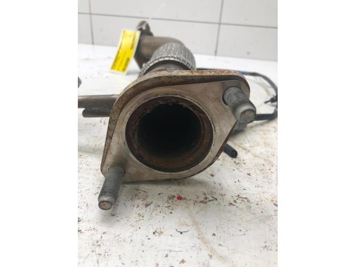 Exhaust front section from a Kia Rio IV (YB) 1.0i T-GDi 100 12V 2019