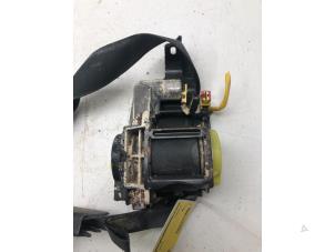Used Seatbelt tensioner, right Kia Stonic (YB) 1.2 MPI 16V Price on request offered by Autobedrijf G.H. Wessel B.V.