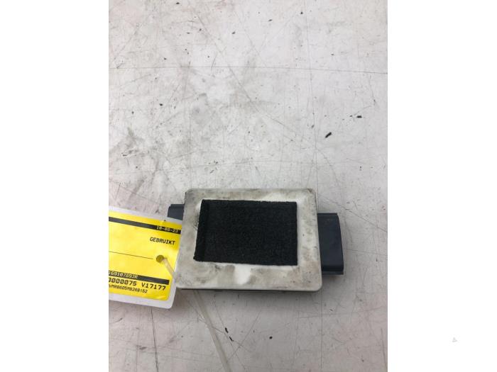 Usagé Module pompe carburant Opel Movano 2.3 CDTi Biturbo 16V FWD Prix € 93,45 Règlement à la marge proposé par Wessel Parts & Service B.V.