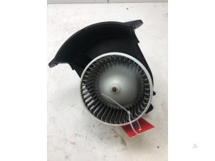 Used Heating and ventilation fan motor Opel Movano 2.3 CDTi Biturbo 16V FWD Price € 79,00 Margin scheme offered by Autobedrijf G.H. Wessel B.V.