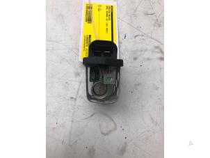 Used Cooling fin relay Opel Movano 2.3 CDTi Biturbo 16V FWD Price € 39,00 Margin scheme offered by Autobedrijf G.H. Wessel B.V.
