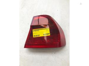 Used Taillight, right BMW 3 serie (E90) 318i 16V Price € 39,00 Margin scheme offered by Autobedrijf G.H. Wessel B.V.