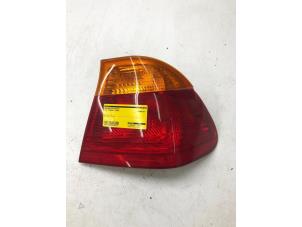 Used Taillight, right BMW 3 serie (E46/4) 318i Price € 35,00 Margin scheme offered by Autobedrijf G.H. Wessel B.V.