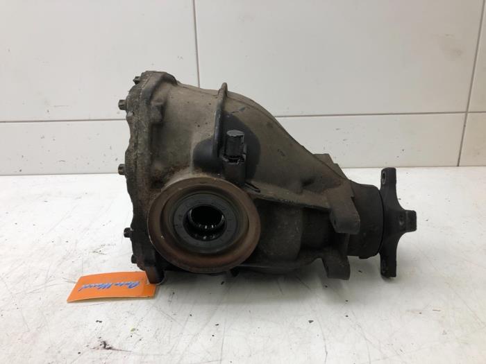 Gebrauchte Differential hinten Mercedes E (W211) 4.0 E-400 CDI 32V Preis € 313,95 Margenregelung angeboten von Wessel Parts & Service B.V.