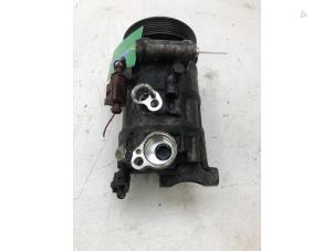 Used Air conditioning pump Volkswagen Caddy Combi V (SBB/SBJ) 2.0 TDI BlueMotionTechnology Price on request offered by Autobedrijf G.H. Wessel B.V.