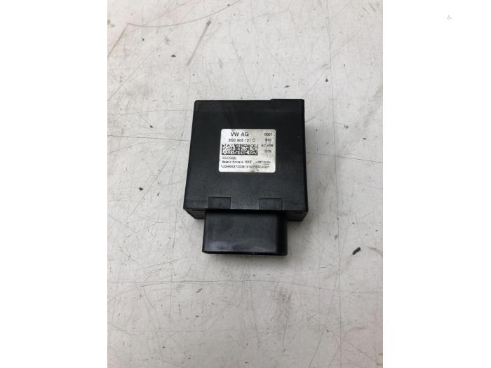 Usagé Module pompe carburant Volkswagen Caddy Combi V (SBB/SBJ) 2.0 TDI BlueMotionTechnology Prix € 47,25 Règlement à la marge proposé par Wessel Parts & Service B.V.