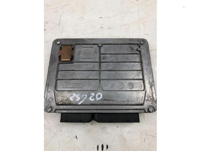 Used Engine management computer Volkswagen Polo IV (9N1/2/3) 1.2 Price € 51,45 Margin scheme offered by Wessel Parts & Service B.V.