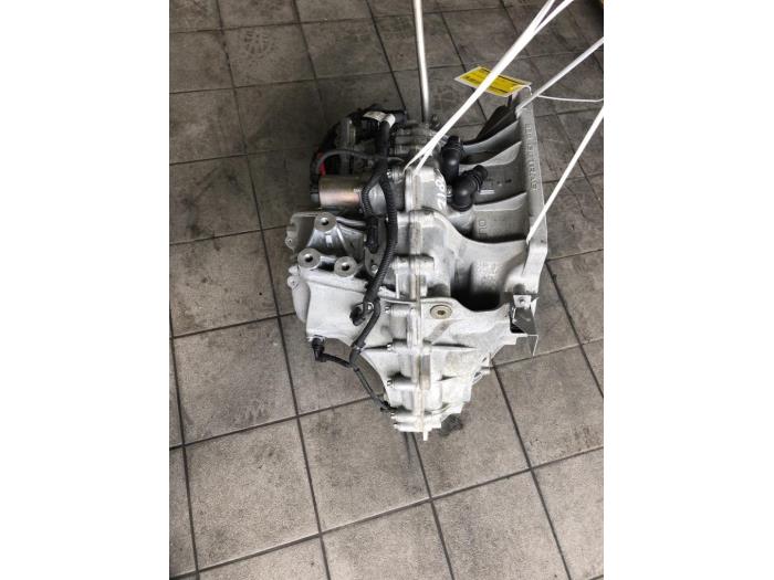 Getriebe van een Mercedes-Benz GLB (247.6) 1.3 GLB-200 Turbo 16V 2020
