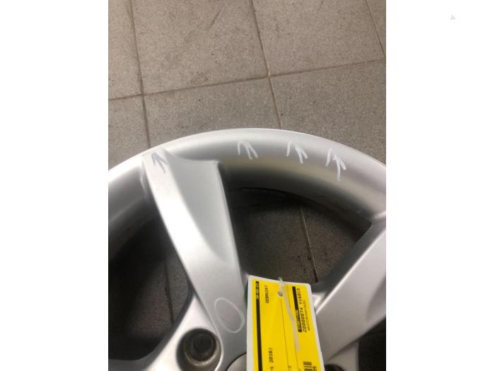 Wheel from a Audi A3 Sportback (8VA/8VF) 1.4 TFSI 16V 2016