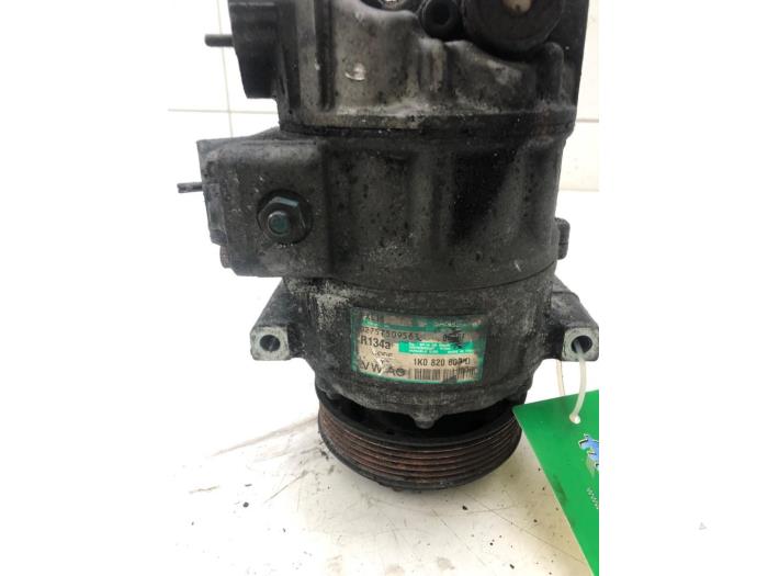 Usagé Pompe clim Volkswagen Touran (1T1/T2) Prix € 183,75 Règlement à la marge proposé par Wessel Parts & Service B.V.