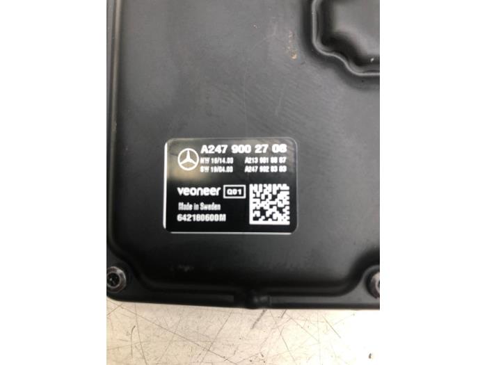 Usagé Caméra avant Mercedes GLC (X253) 2.0 C-220d 16V 4-Matic Prix € 208,95 Règlement à la marge proposé par Wessel Parts & Service B.V.