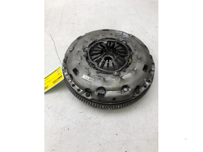 Used Flywheel Audi Q3 (F3B) 2.0 35 TDI 16V Quattro Price € 313,95 Margin scheme offered by Wessel Parts & Service B.V.