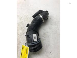 Used Air intake hose Audi Q3 (F3B) 2.0 35 TDI 16V Quattro Price € 29,00 Margin scheme offered by Autobedrijf G.H. Wessel B.V.