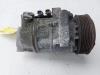 Air conditioning pump from a Renault Twingo III (AH) 0.9 Energy TCE 93 12V 2019