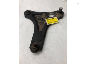 Used Front wishbone, right Renault Twingo III (AH) 0.9 Energy TCE 93 12V Price € 69,00 Margin scheme offered by Autobedrijf G.H. Wessel B.V.