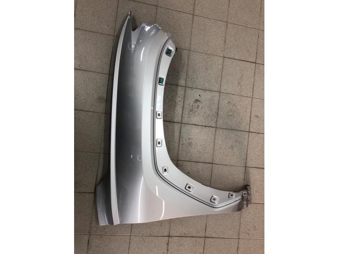 Front wing, right from a Hyundai Tucson 2021