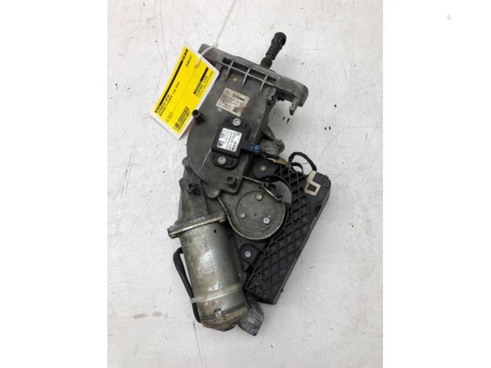 Używane Silnik tylnej klapy Mercedes E Estate (S212) E-350 CDI V6 24V BlueEfficiency Cena € 103,95 Procedura marży oferowane przez Wessel Parts & Service B.V.