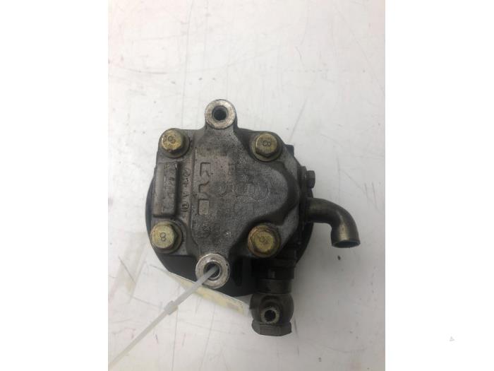 Usagé Pompe de direction Audi A4 (B5) 1.8 20V Turbo Prix € 40,95 Règlement à la marge proposé par Wessel Parts & Service B.V.