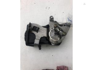 Used Power steering pump BMW 3 serie (E46/4) 318d 16V Price € 39,00 Margin scheme offered by Autobedrijf G.H. Wessel B.V.