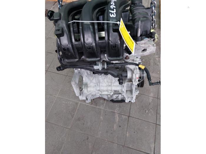 Motor van een Opel Corsa F (UB/UH/UP) 1.2 12V 75 2022