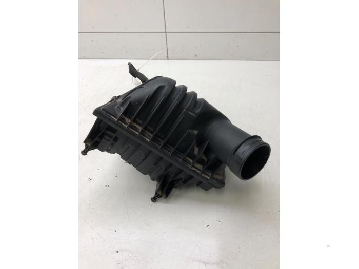 Gebrauchte Luftfiltergehäuse Mini Mini (F56) 1.5 12V Cooper Preis € 131,25 Margenregelung angeboten von Wessel Parts & Service B.V.