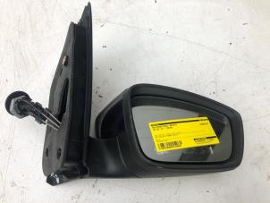 Used Wing mirror, right Volkswagen Up! (121) 1.0 12V 60 Price € 49,00 Margin scheme offered by Autobedrijf G.H. Wessel B.V.