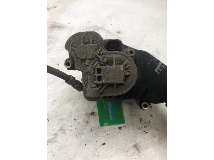 Rear brake calliper, right from a Skoda Superb (3V3) 2.0 TDI 2019