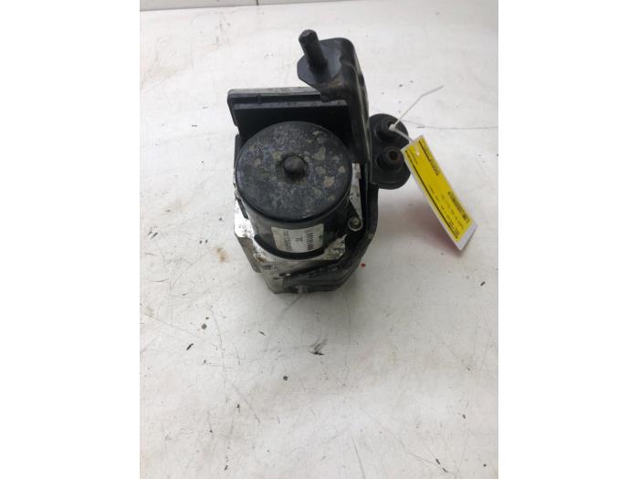 Gebrauchte ABS Pumpe Opel Vectra C 2.0 DTI 16V Preis € 40,95 Margenregelung angeboten von Wessel Parts & Service B.V.