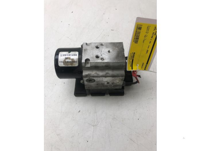 Gebrauchte ABS Pumpe Opel Vectra C Caravan 2.0 DTI 16V Preis € 40,95 Margenregelung angeboten von Wessel Parts & Service B.V.
