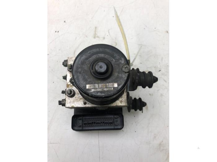 Usagé Bloc ABS Audi A3 (8P1) Prix € 61,95 Règlement à la marge proposé par Wessel Parts & Service B.V.