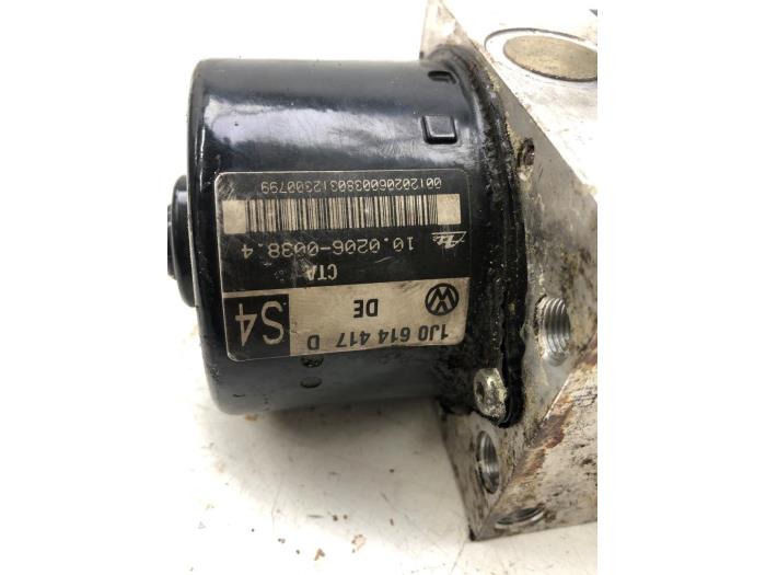 Begagnade ABS-pump Seat Leon (1M1) 1.9 TDI 110 Pris € 51,45 Marginaltabell erbjuds av Wessel Parts & Service B.V.