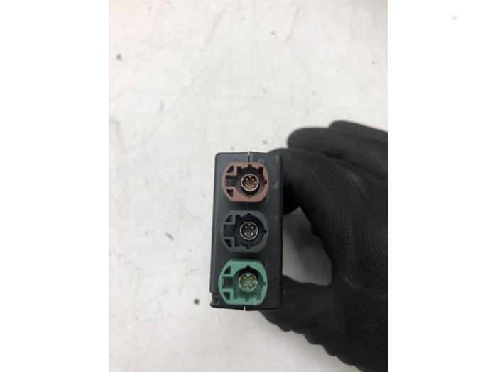 Inverter, miscellaneous from a Skoda Superb (3V3) 2.0 TDI 2019