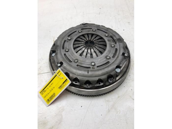 Gebrauchte Schwungrad Opel Corsa F (UB/UH/UP) 1.2 Turbo 12V 100 Preis € 261,45 Margenregelung angeboten von Wessel Parts & Service B.V.