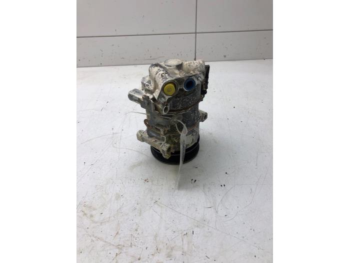 Usagé Pompe clim Peugeot 2008 (CU) 1.5 BlueHDi 120 Prix € 156,45 Règlement à la marge proposé par Wessel Parts & Service B.V.