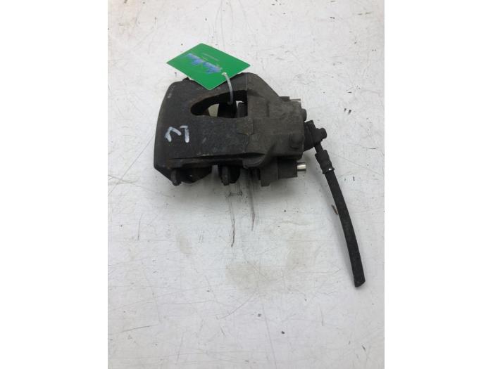 Gebrauchte Bremszange links vorne Volkswagen Up! (121) 1.0 12V 60 Preis € 42,00 Margenregelung angeboten von Wessel Parts & Service B.V.