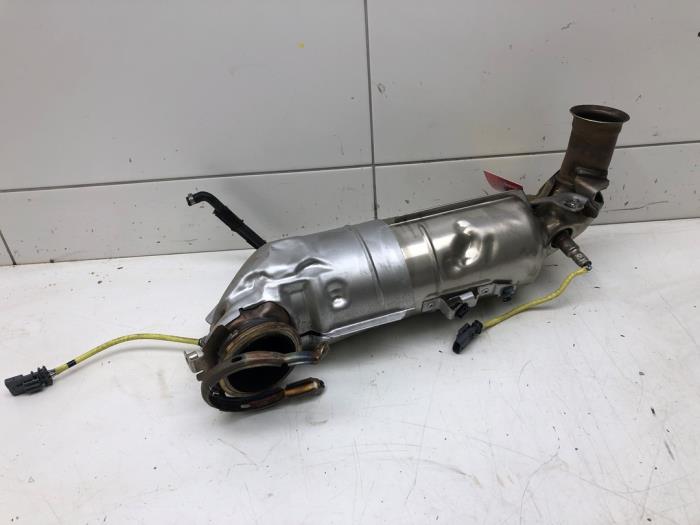Gebrauchte Katalysator Opel Corsa F (UB/UH/UP) 1.2 Turbo 12V 100 Preis € 471,45 Margenregelung angeboten von Wessel Parts & Service B.V.