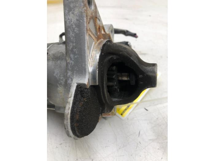 Anlasser van een Renault Master III (EV/HV/UV/VA/VB/VD/VF/VG/VJ) 2.3 dCi 145 16V FWD 2020