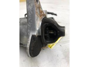 Anlasser van een Renault Master III (EV/HV/UV/VA/VB/VD/VF/VG/VJ) 2.3 dCi 145 16V FWD 2020